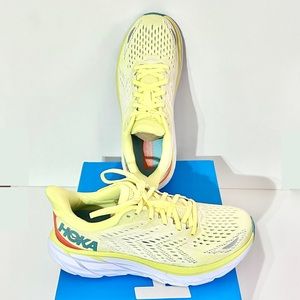 HOKA Women's Clifton 8 Yellow Pear / Sweet Corn USA 6.5B / UK 5 / EU 38